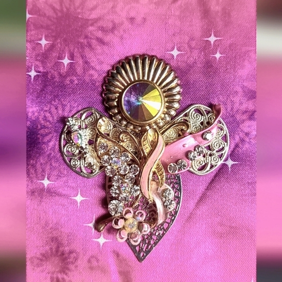 Pink Ribbon Breast Cancer Theme Angel Brooch - Picture 6 of 7